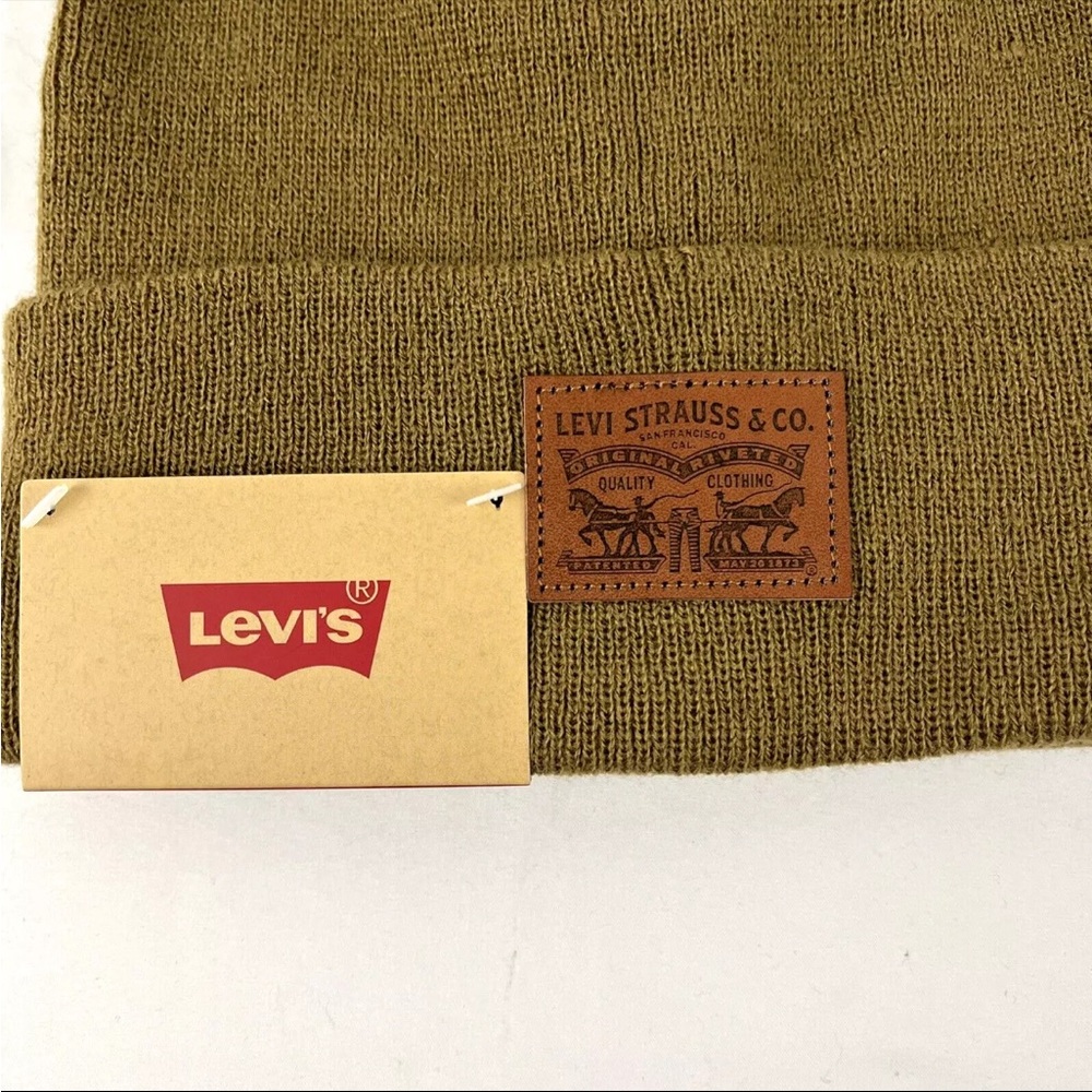 New Unisex Levi’s Winter Beanie Hat Cap One Sz NWT Tan $30 - Picture 2 of 4